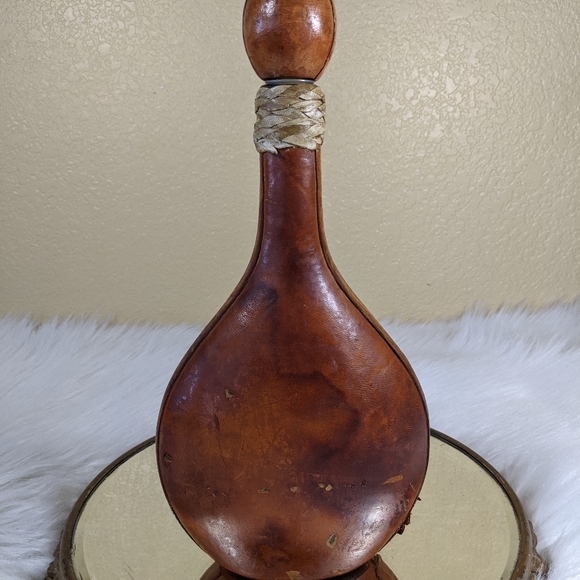 Vintage Mid Century Leather Italy Wine Bottle And Lid Decanter - Picture 6 of 10